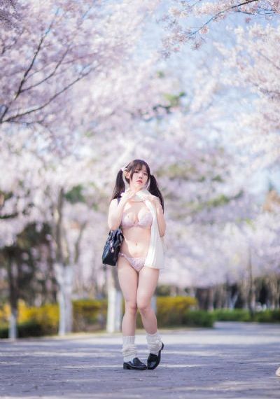 第一次爱的人免费完整版_4K超清免费观看
