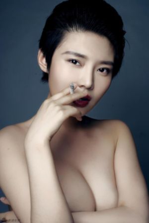 赤字温泉:北欧救世主_高清在线观看视频