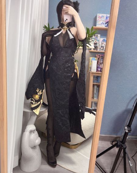 美女下部私部位撒尿_720HD高清在线观看