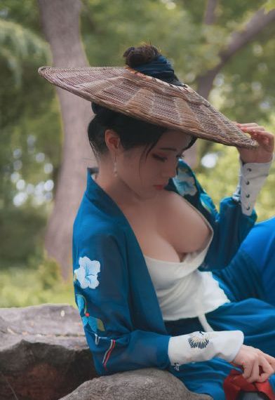 一边吻一边摸进内裤里_1080P免费高清观看