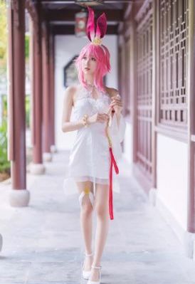与僧侣的色欲之夜_1080P超清免费观看